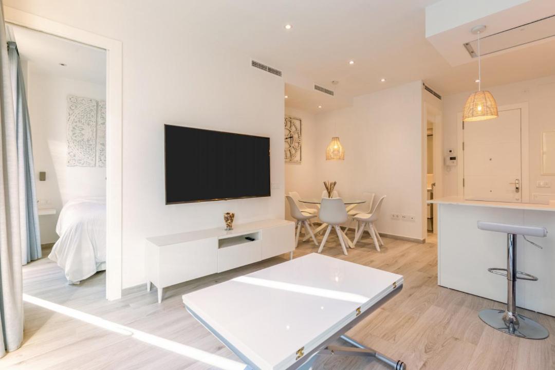 Minty Stay - Modern La Merced Málaga Kültér fotó